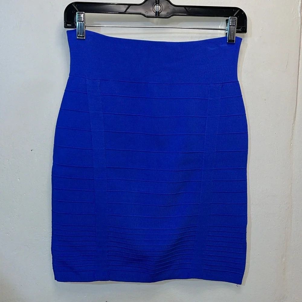 #0083 Never Worn Rock & Republic Spandex Fitted Royal Blue Textured Mini-M - Picture 1 of 9